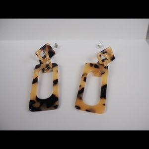 Chunky Square Earrings Tortoise Color Tan & Brown
